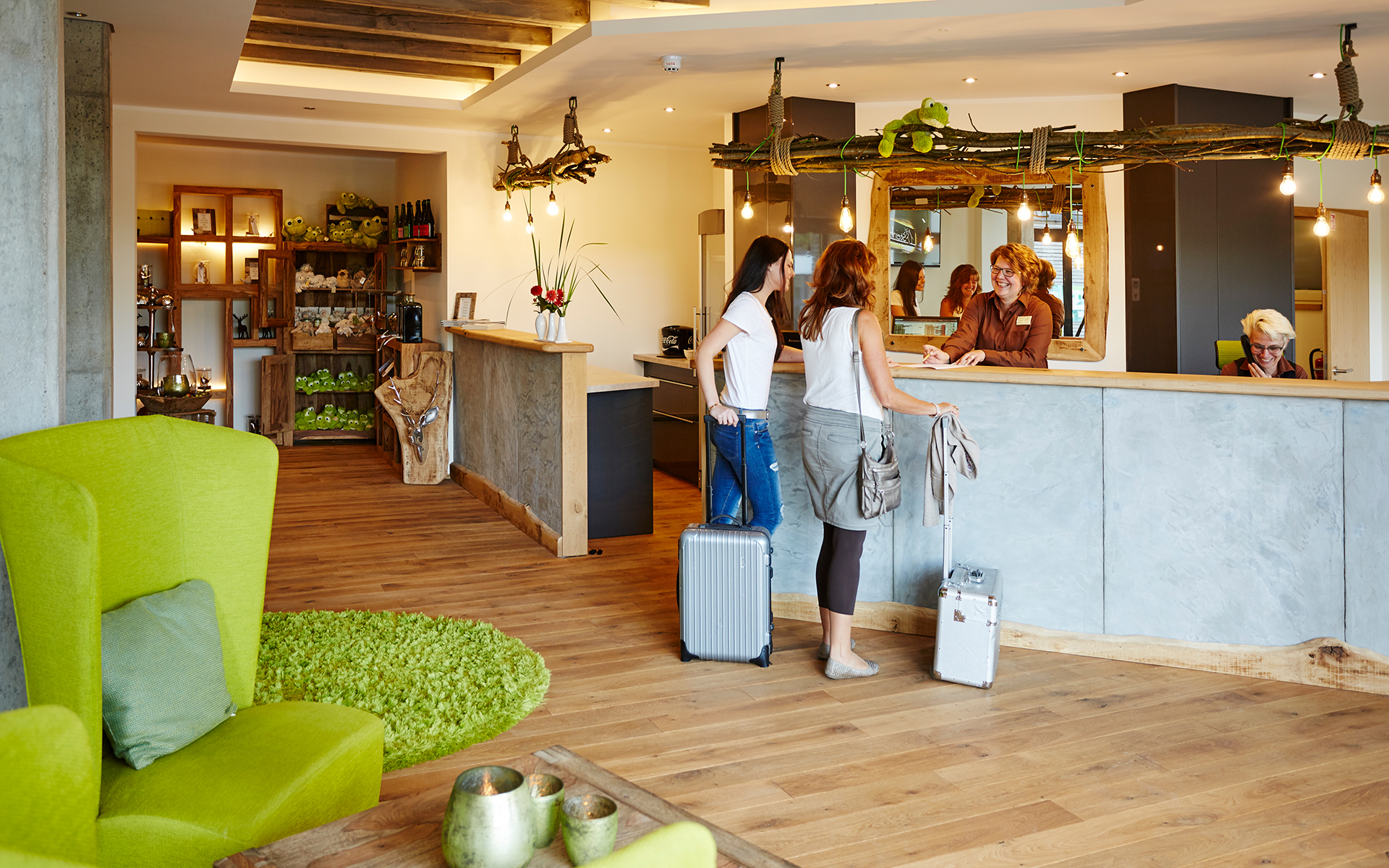 ISOWOODbau - Naturhotel Wildewiese Empfang